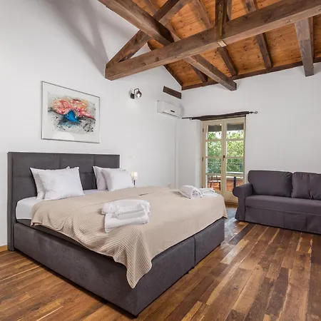 Villa Lea & Tea Tinjan