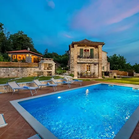 Lea & Tea Villa