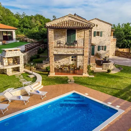 Lea & Tea Villa *